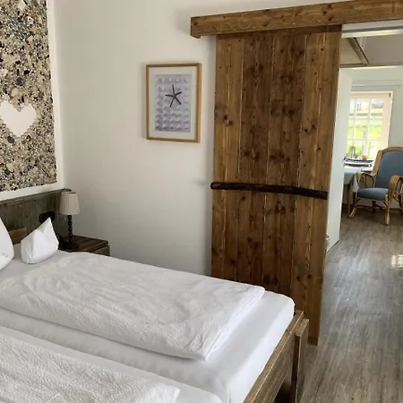 Fischerhaeuschen West * Baltrum