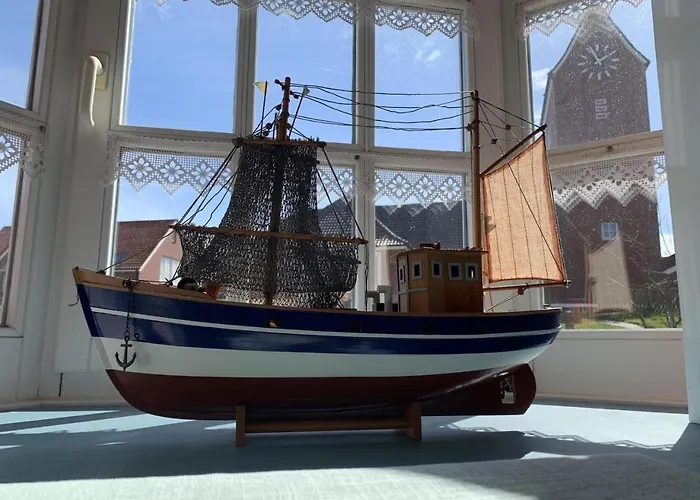 Fischerhaeuschen West Apartment *